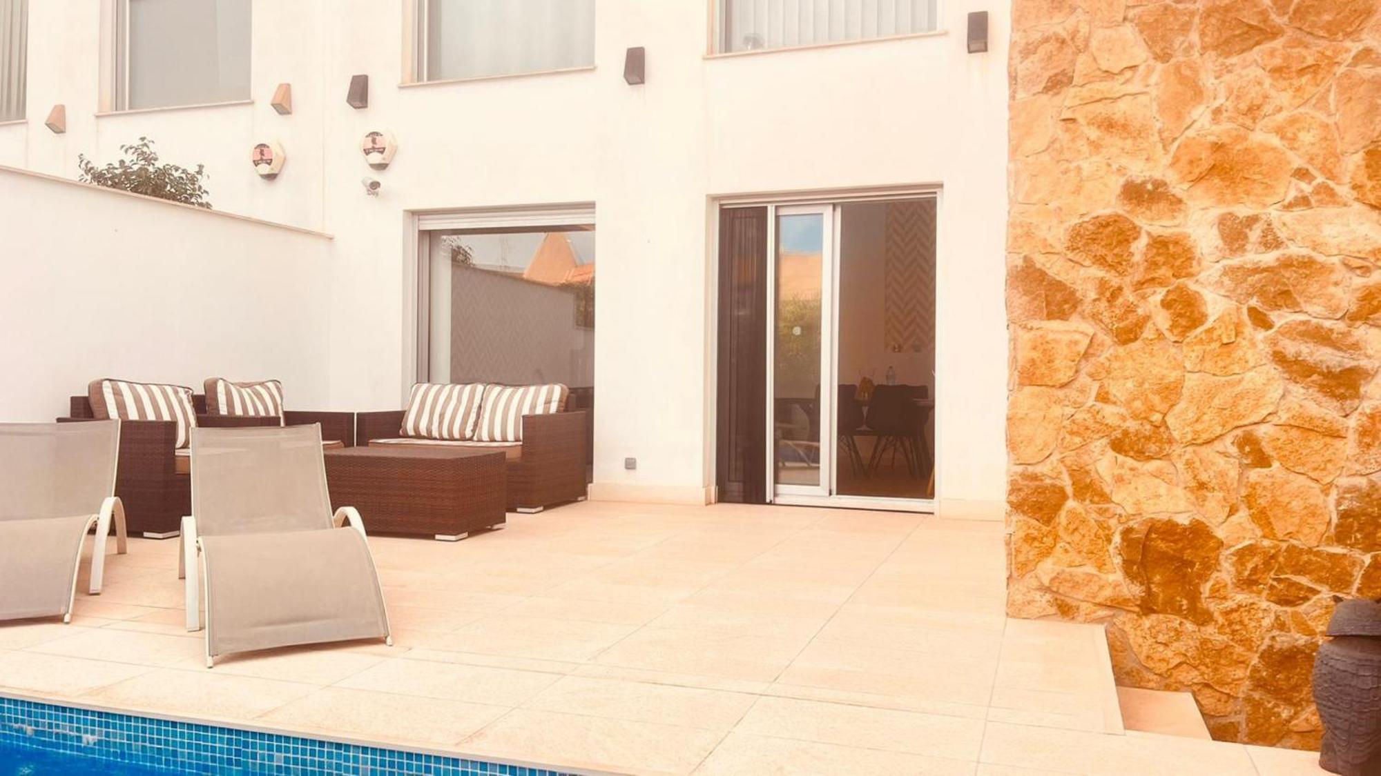 Luxury Villa Torrevieja With Swimmingpool מראה חיצוני תמונה